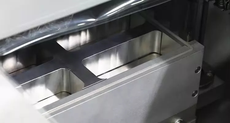 Kedalaman cetakan mesin pengemasan termoforming